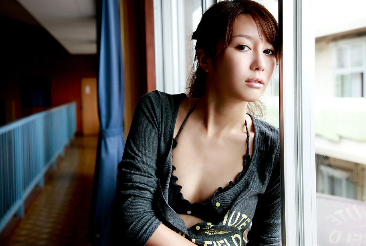 [Image.tv] Album ảnh "Cơn bão lặng lẽ" của Shihomi Shihomi - 9